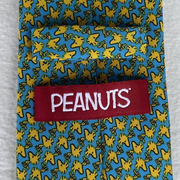 Whimsical Peanuts Charlie Brown Woodstock polyester men's skinny neck tie - Picture 4 of 5